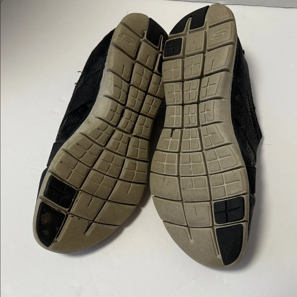 Skechers Texture Air-Cooled Memory Foam Women's Gray Athletic Slip-Ons GUC 8 1/2